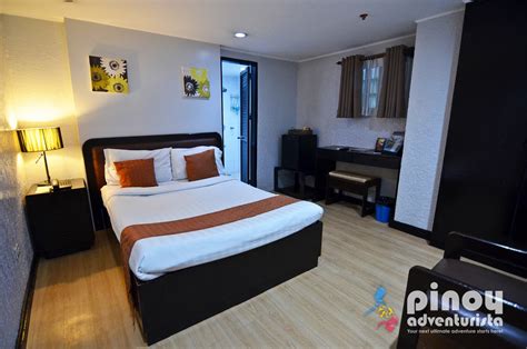 hotel near oasis manila